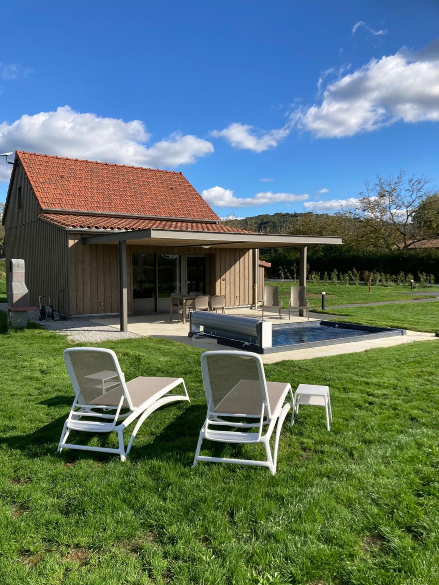 La Plaine Aux Etoiles - Maison Individuelle Avec Piscine Balneo Privative Et Jardin Домм Екстер'єр фото